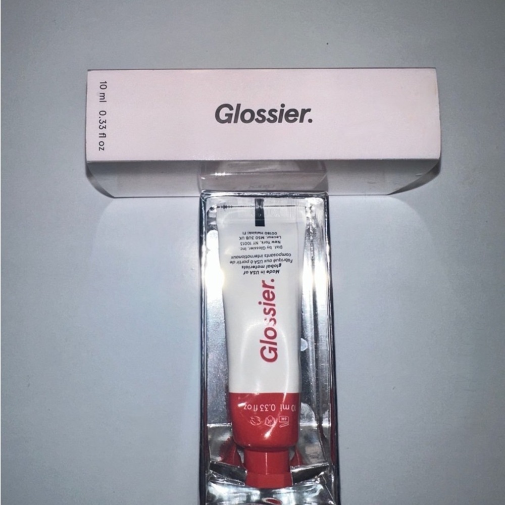 Glossier Cloud Paint in Spark